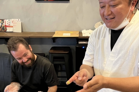 Kioto: Kurs robienia sushi z szefem kuchni sushiSushi Making Class w Kioto i zjedz sushi na lunch