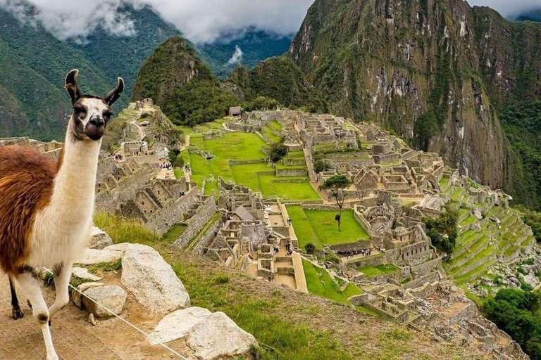 Machu Picchu 2 Day Tour with Tickets