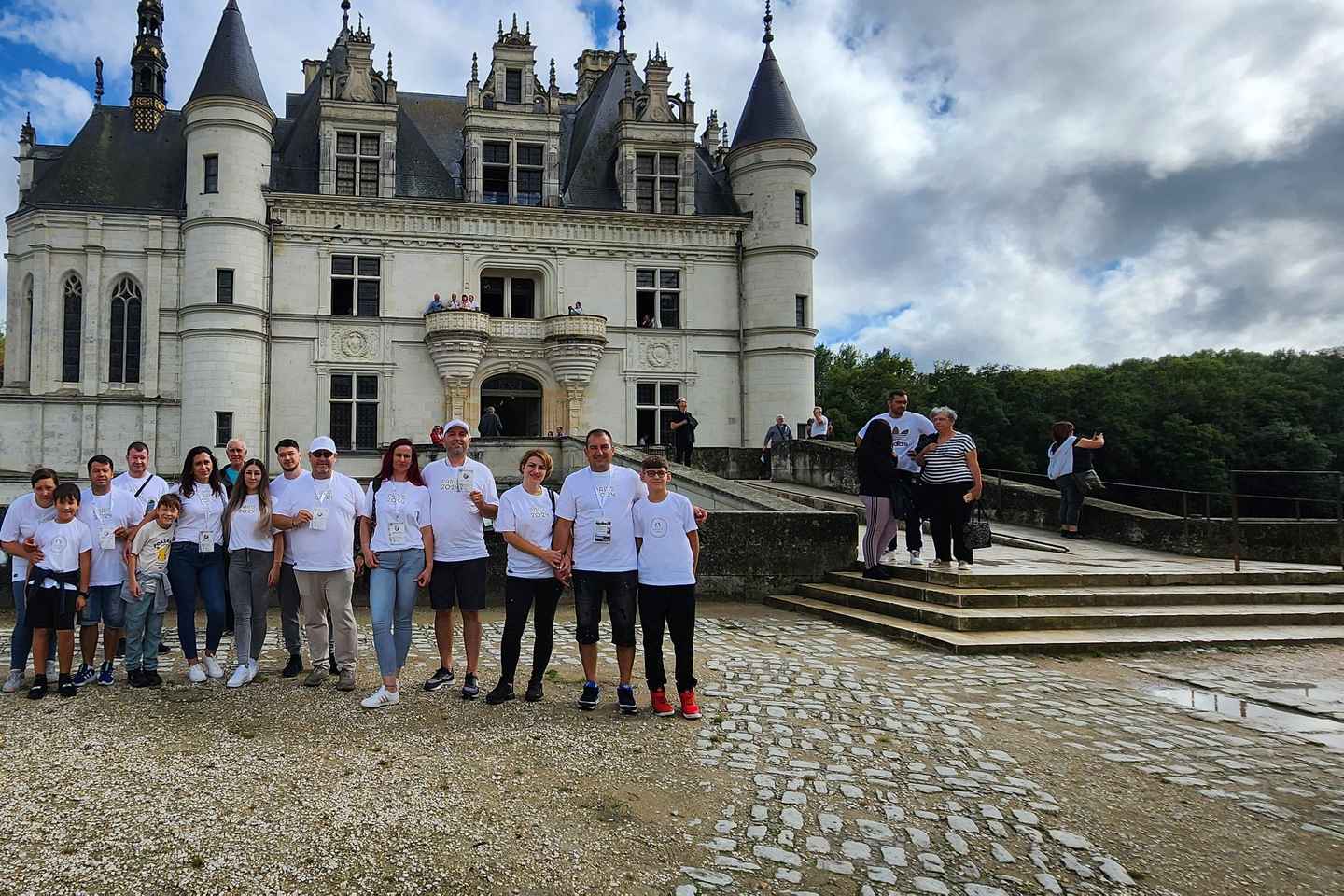 Paris to Loire Valley Castles Chambord & Chenonceau -DayTrip