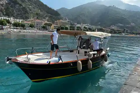 Tour privato in barca Amalfi coast