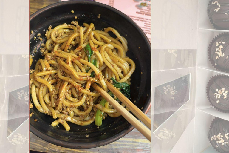 Kathmandu: Geführte kulinarische Tour mit über 12 VerkostungenKathmandu: Geführte kulinarische Tour mit mehr als 12 Verkostungen