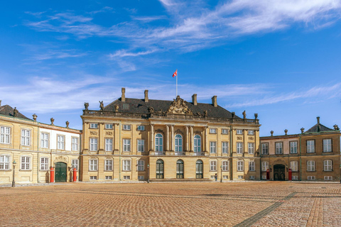 Copenhagen City Highlights Group Walking Tour 2-hour: German Walking Tour