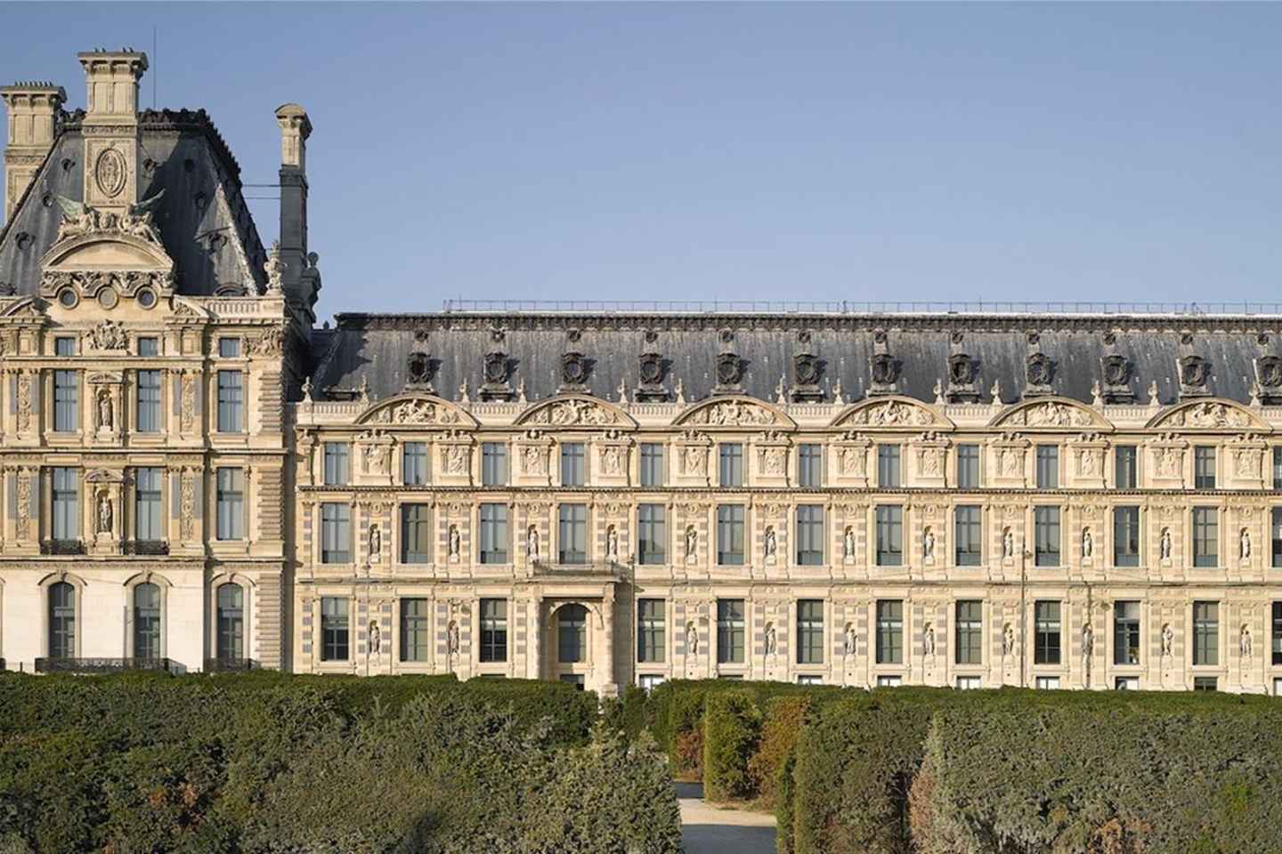 Paris: Museum of Decorative Arts Ticket and City Audio Tour