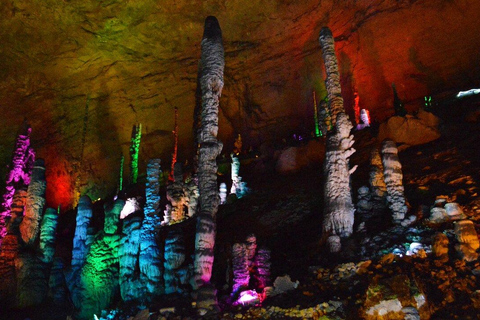 Zhangjiajie: 2-day Panoramic Tour Including Cave Exploration