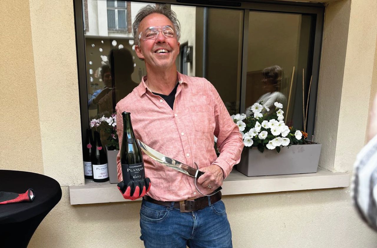 Einführung in das Sabrieren von Champagner – Epernay