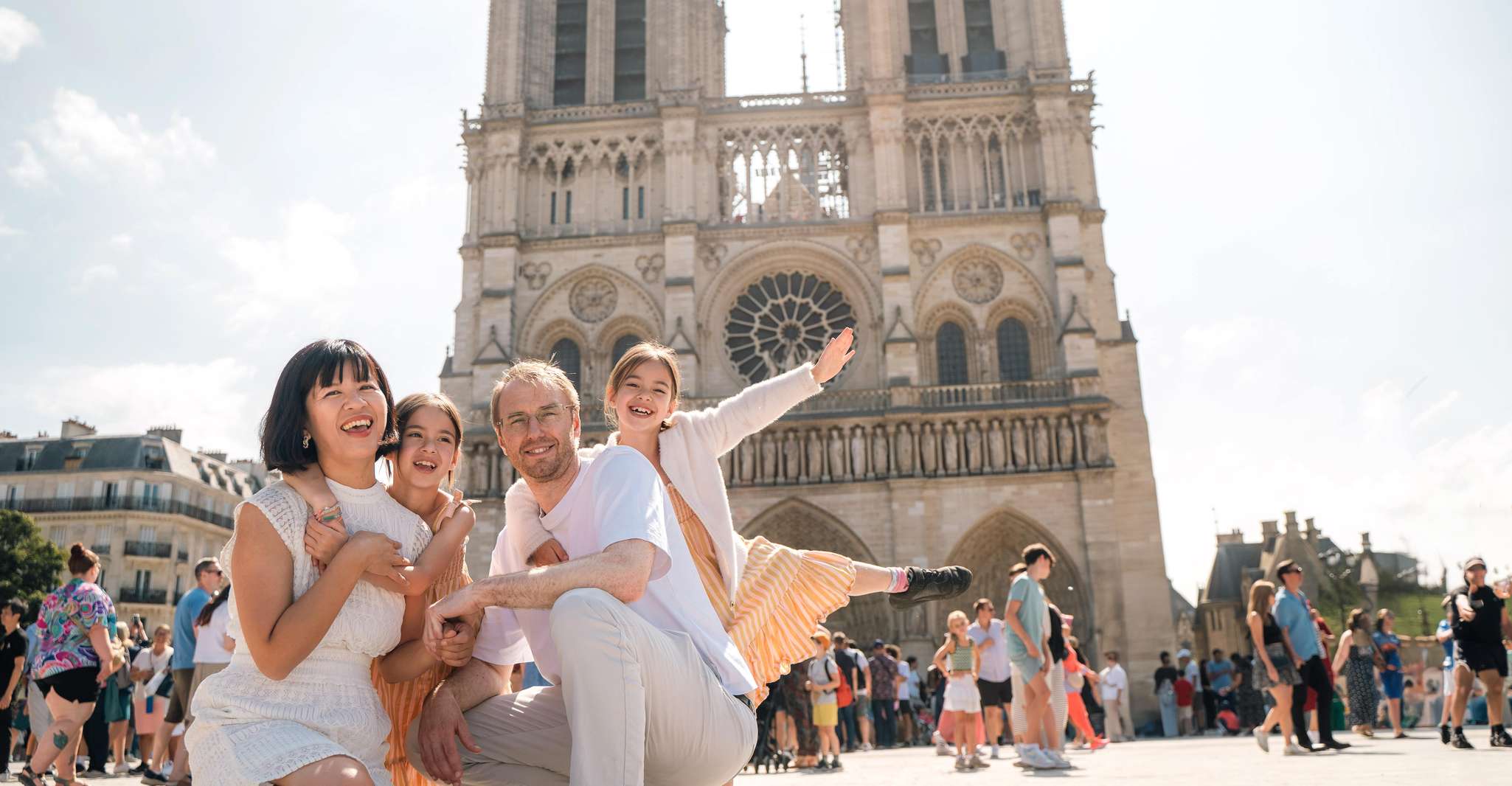 Paris:Notre Dame Premium Guided Tour and Free Entry Included