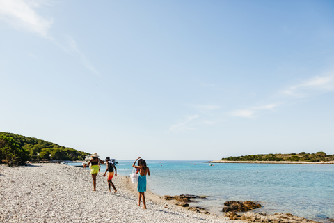 Split: Blaue Grotte und Hvar - Tagestour per SpeedbootSplit: Tagesausflug Blaue Höhle und Hvar mit dem Schnellboot