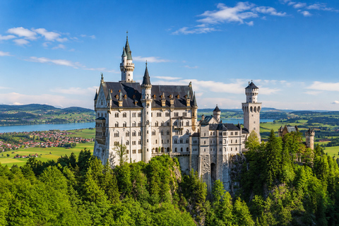Neuschwanstein Castle: Entry Ticket with Uphill Shuttle Pass