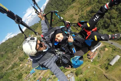 بوخارا: تجربة الطيران المظلي المثيرة مع الصور والفيديو