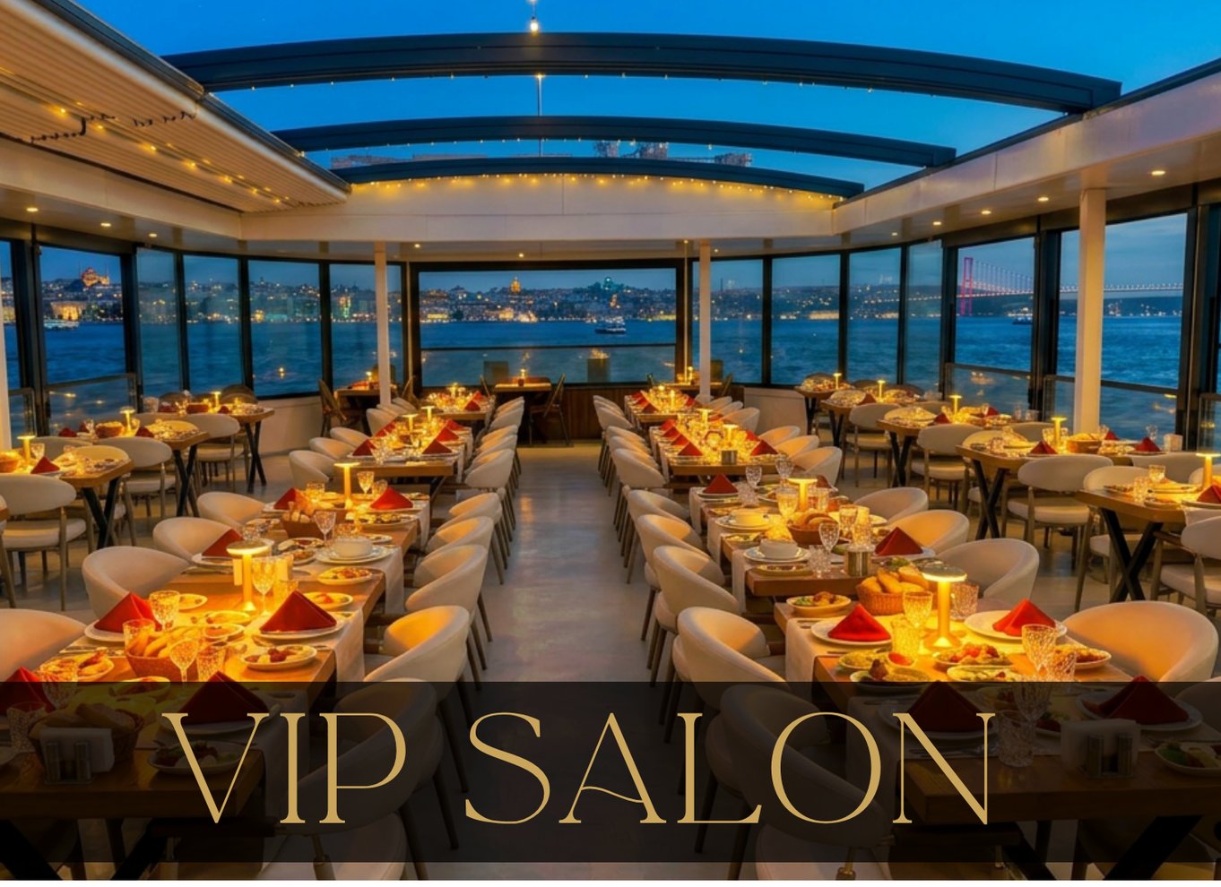 Istanbul: Bosporus-middagscruise og show med privat bord