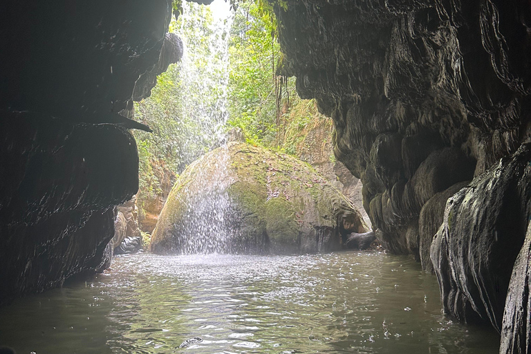 Arenales-grotten / Charco Azul & verborgen watervalavontuur