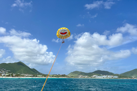 St. Martin: Orient Bay Parasailing Experience