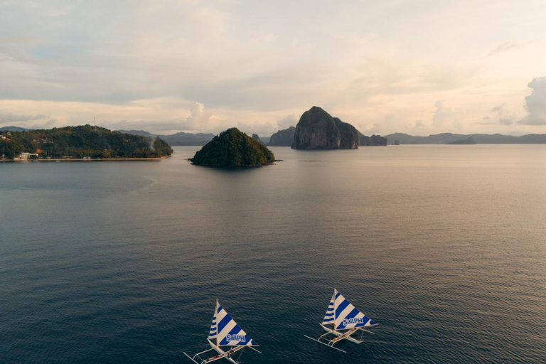 El Nido : Croisière partagée au coucher du soleil sur le Paraw