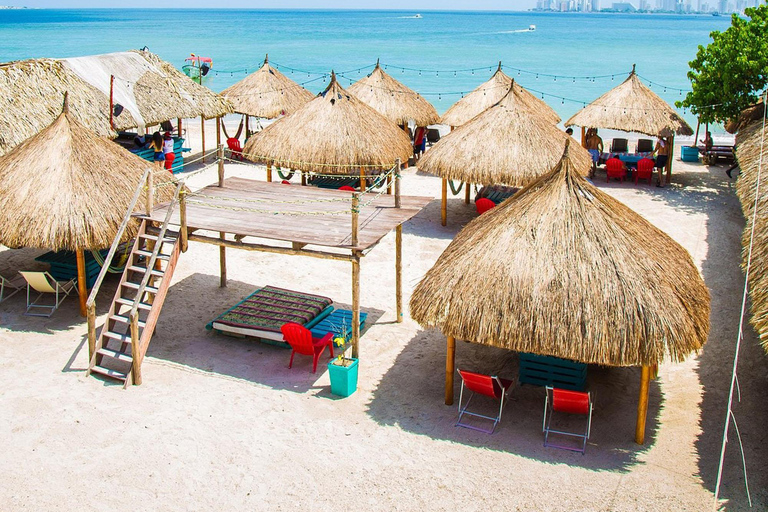 Tierra Bomba: Day trip + Lunch + Transport from Cartagena
