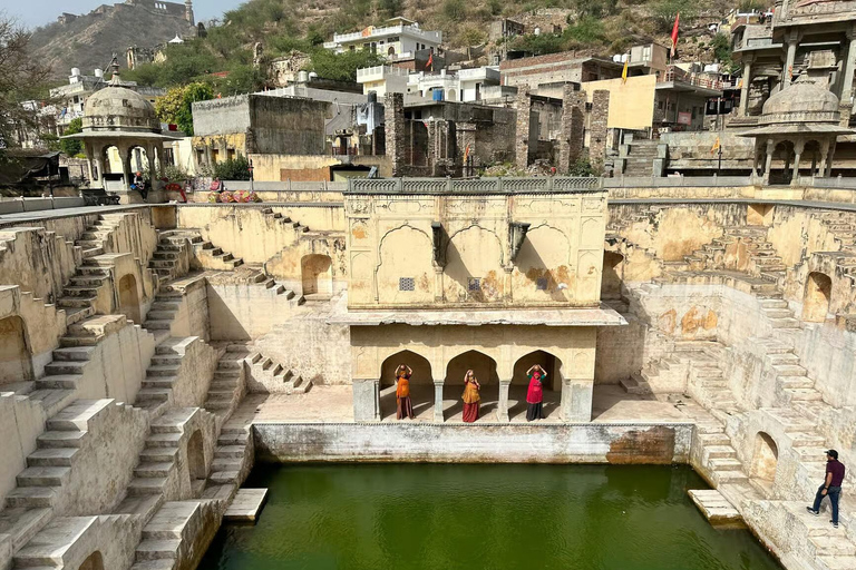 8 Day Golden Triangle with Varanasi & Tiger Safari By Flight Tour with 4-Star Hotel Accommodation
