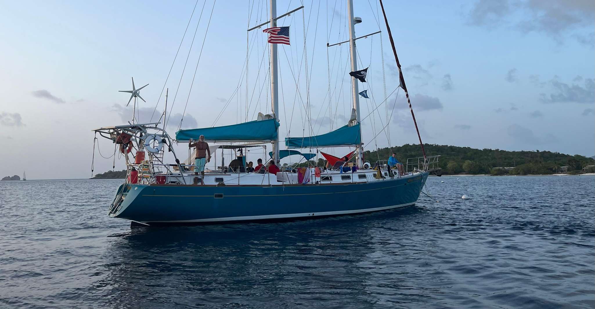 Santo Tomás y San Juan, todo incluido viaje de un día completo de vela - Hizvo