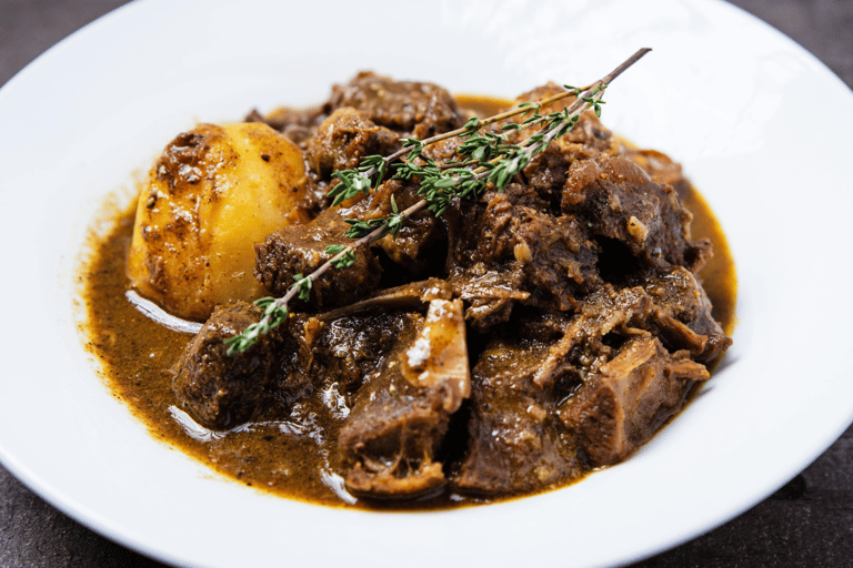 لقاء جدتي: دورة طبخ يونانية تقليدية في رودس