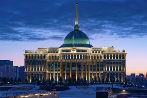 Astana Stadtführung: Erkunde die nächtliche Stadt mit einem zertifizierten Guide