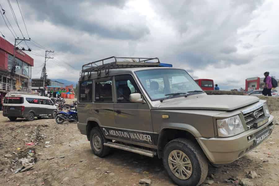 Kathmandu zu Sharing Jeep Transfer nach Salleri.. Foto: GetYourGuide Kathmandu zu Sharing Jeep Transfer nach Salleri.. Foto: GetYourGuide