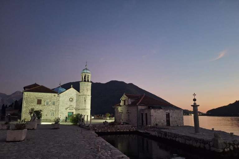 Kotor: excursión en lancha rápida a Perast y Nuestra Señora de las RocasKotor: excursión en lancha rápida a Perast y Nuestra Señora de las Rocas, 2 h