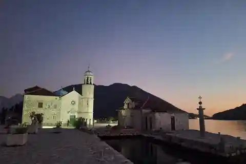 Kotor: Speedboat Tour to Perast and Our Lady of the Rocks