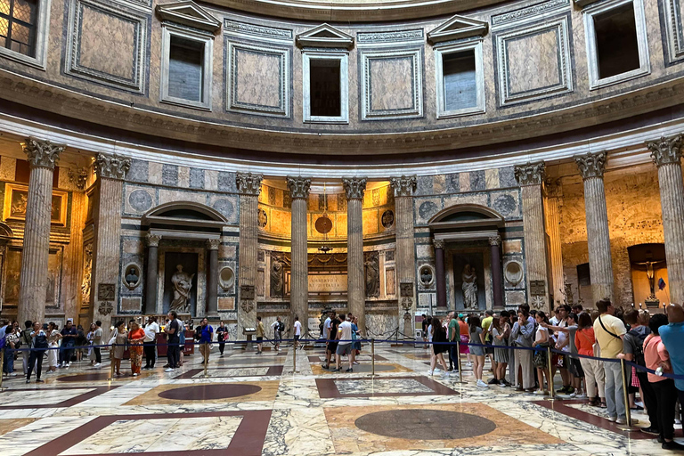 Rome: Pantheon Small Group Tour with Skip-The-Line Entry Private Pantheon Guided Tour in French
