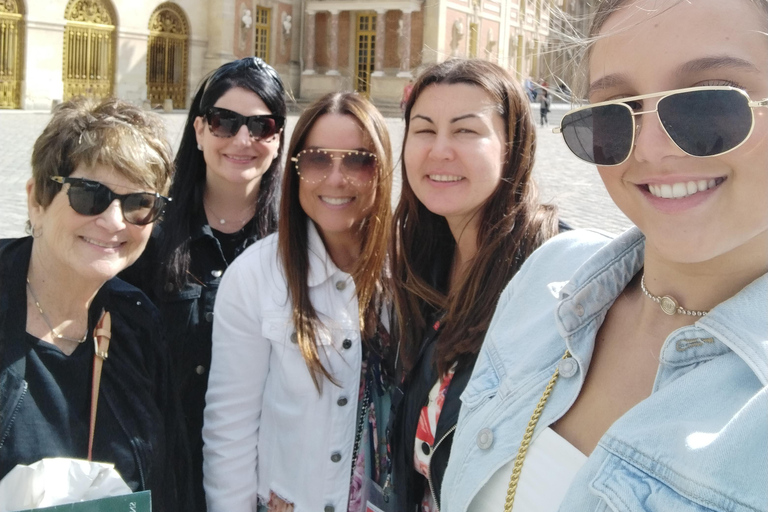 Versailles: Palace & Gardens Private Tour by Golf Cart