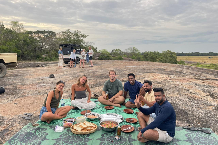 Arugam Bay: Jungle BBQ Experience with Hotel Pickup