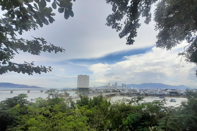 Hoi An: Private Car to Nha Trang with Professional Driver