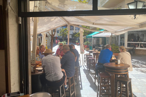 Marbella: Private Guided City Walking Tour with Tapas Tasting Marbella: Private guided city tour with tapas tasting