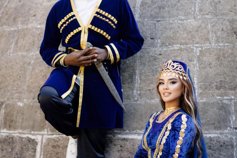 Baku: Traditional Azerbaijani Costume Rental Experience