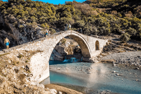 Von Tirana/Durres/: Permet, Thermalbäder &amp; Canyon