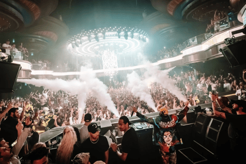 Las Vegas: VIP Club Crawl with Games, Open Bar & Party Bus