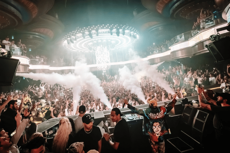 Las Vegas: VIP Club Crawl with Games, Open Bar & Party Bus
