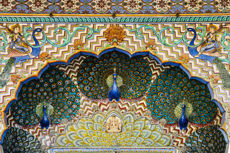 Jaipur: Private Full-Day Sightseeing Tour with Guide All Inclusive Tour with Monument Fees and Lunch