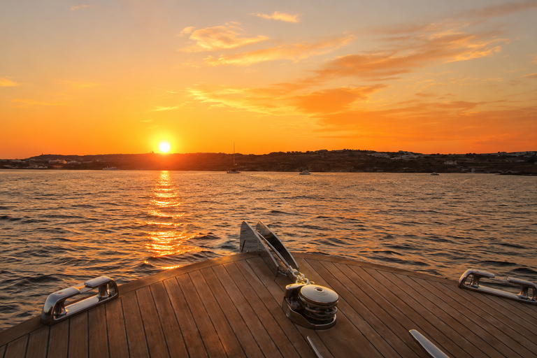 Mellieha: Premium Sunset Cruise Experience