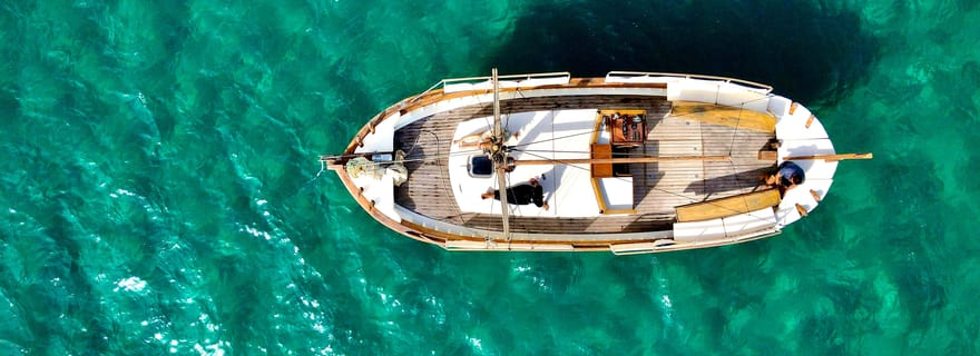 CROISIÈRE SEMI-PRIVÉE MATINALE SUR LA CÔTE SUD DE MYKONOS