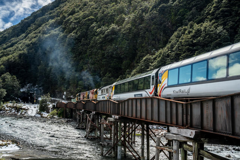 Wycieczka z Christchurch do Franz Josef z TranzAlpine (w jedną stronę)