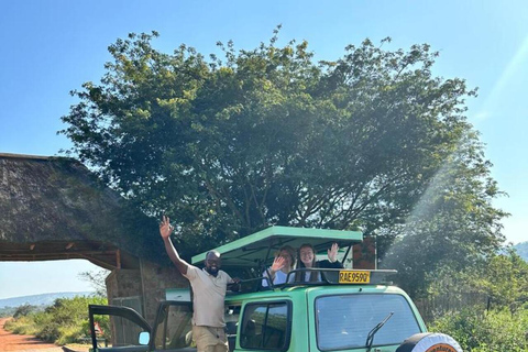 Private 1 Day Akagera Safari with Pick-up and Lunch. Private 1 day Akagera safari with pick up and lunch.