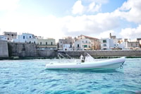 Otranto, 2h Tour en bateau en caoutchouc pour visiter la côte nord - Housity