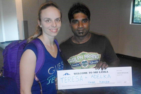 Kandy: Trasferimento privato al Bandaranaike International ...