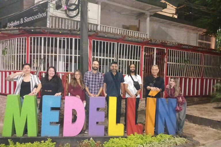 Medellín Provenza: Guided Social Night & Party Like a Local