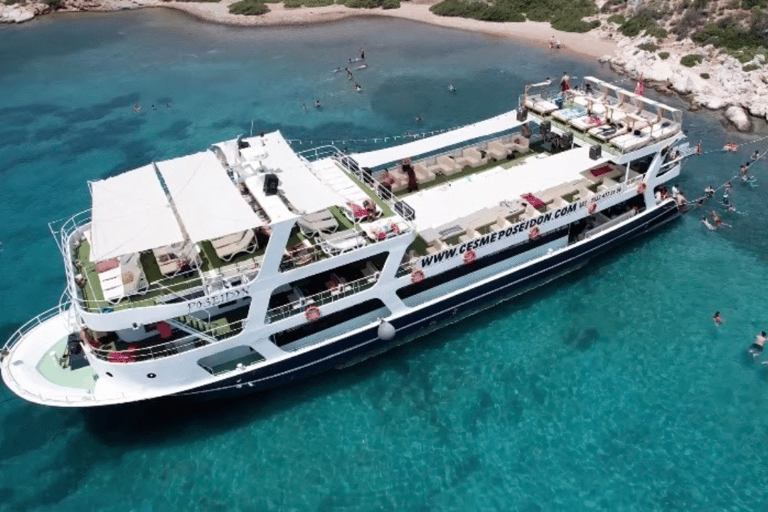 Au départ d&#039;Izmir : Excursion en bateau d&#039;une journée autour de Cesme avec déjeuner barbecue