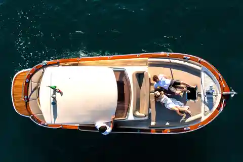 Capri : 2 Hours Private Boat from Capri
