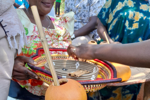 Uganda: Baganda Culture Day Tour with Lunch and Transfers