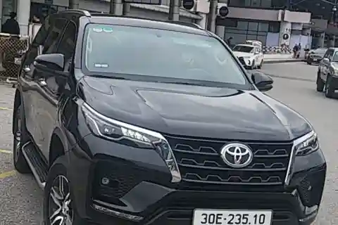 Noi Bai Airport With Private Transfer