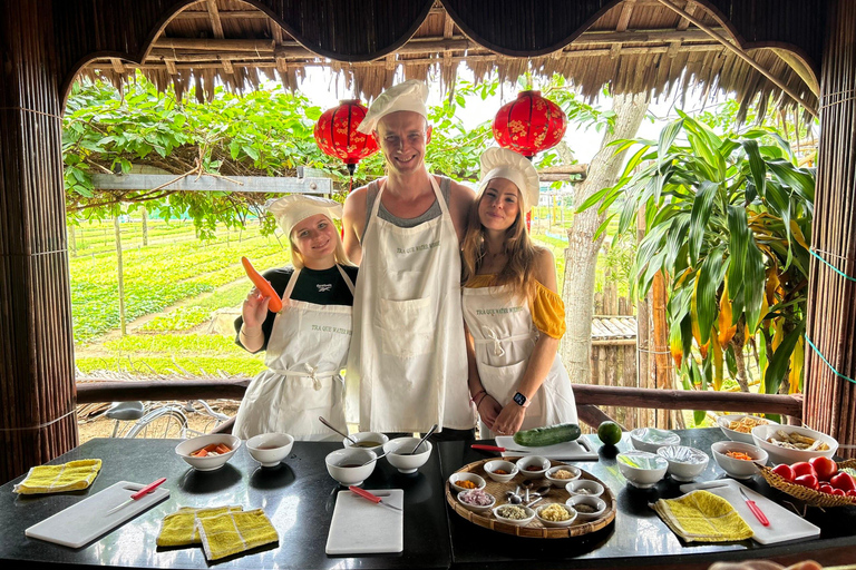 Hoi An: Clase de Cocina Auténtica en el Pueblo de las Hierbas EcológicasHoi An: Cocina auténtica en la antigua aldea de las verduras