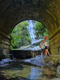 Tijuca Regenwald - Abenteuer durch Wasserfälle und Höhlen