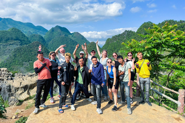 From Hanoi: Ha Giang Loop 3D2N + 2-Way Bus & Free Hostel Ha Giang Loop Tour 3D2N Ride with your Friend