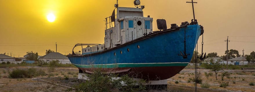 Visite du cimetière de bateaux de Muynak depuis Nukus
